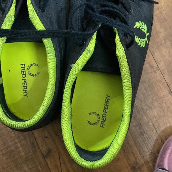 Fred perry shoes 💯 authentic box is also available condition 10:9 - Picture 3 of 4